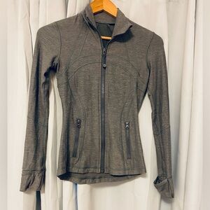 Lululemon defined jacket size 2